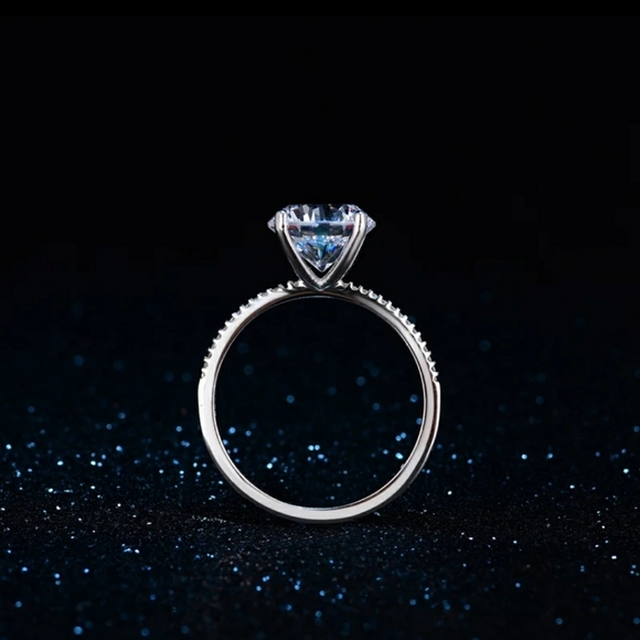 FIRM SALE 3.0ct Luxury ring. 925 Sterling Silver Ring - Picture 2 of 5